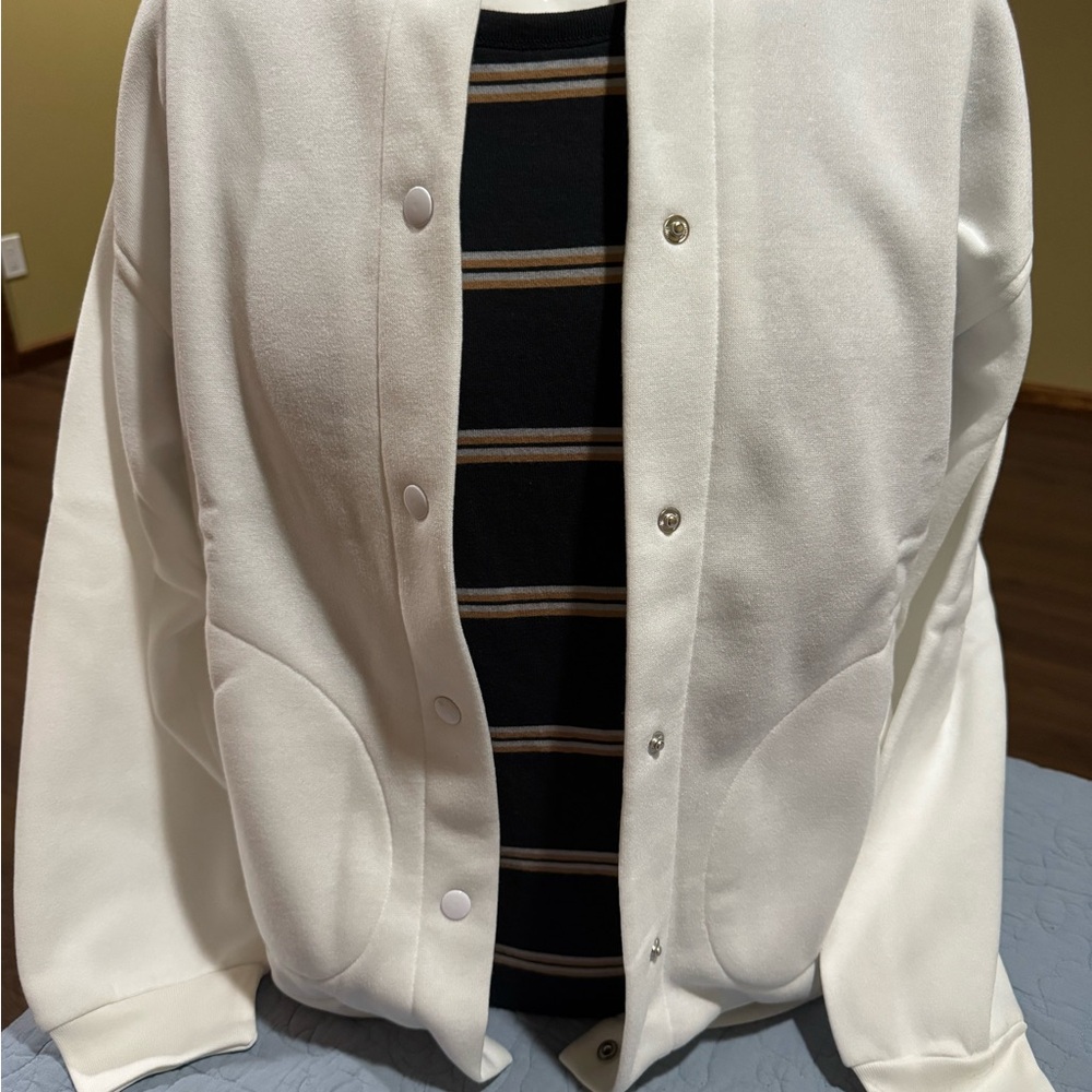 Tudor Court White Snap-Button Jacket